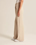 Elegant spring pants