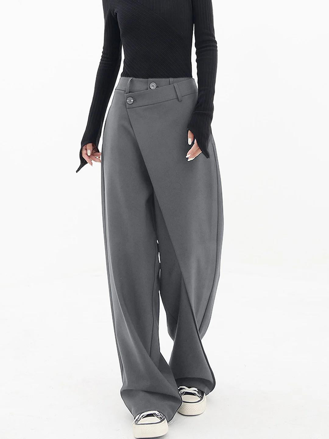 Trendy asymmetric trousers with wide legs